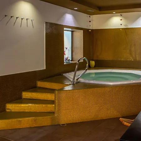 Hotel Th Cadore - Antelao 4*