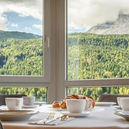 Th Cadore - Antelao Szálloda 4*