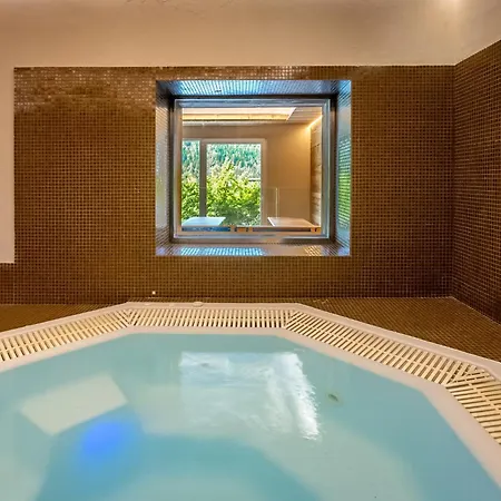 Th Cadore - Antelao ホテル