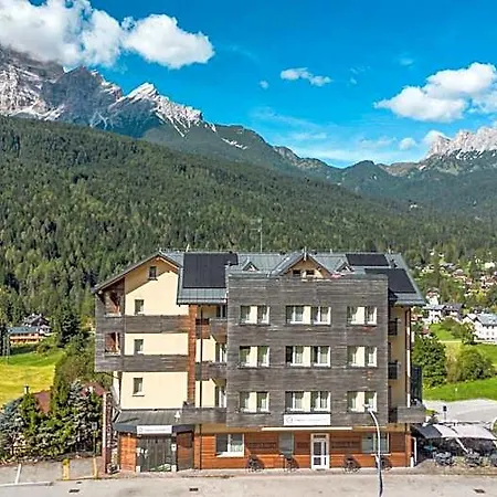 Th Cadore - Antelao Hotell