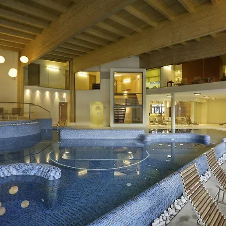 Th Cadore - Antelao Szálloda 4*