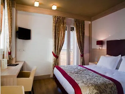 Th Cadore - Antelao Hotell